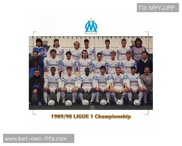 法国足球奖杯的历史与荣耀探秘：从创立至今的传奇之路