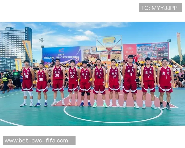 篮球过半场瞬间的精彩与策略解析,如何把握机会提升比赛胜率 篮球过半场瞬间的精彩与策略解析,如何把握机会提升比赛胜率