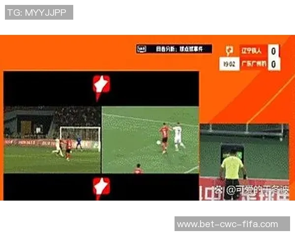 足球场上的意外瞬间射脸事件引发的热议与反思